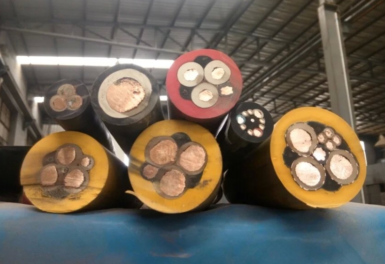 風機內的運動部件進一步提高了正確選擇電纜的重要性.jpg 風機內的運動部件進一步提高了正確選擇電纜的重要性.jpg